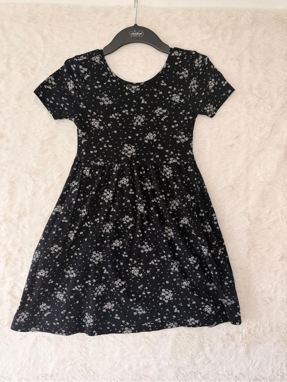 Old Navy Girls L 10-12 Black Floral Short Sleeve Fit & Flare Jersey Dress Pocket